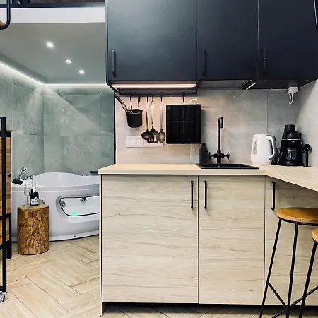 아파트 Premium Jacuzzi For Couples, Old Town *