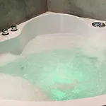 Premium Jacuzzi For Couples, Old Town 公寓 *