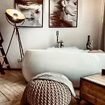Premium Jacuzzi For Couples, Old Town