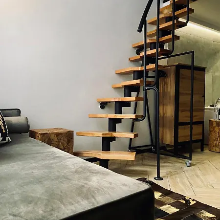 Premium Jacuzzi For Couples, Old Town Apartment