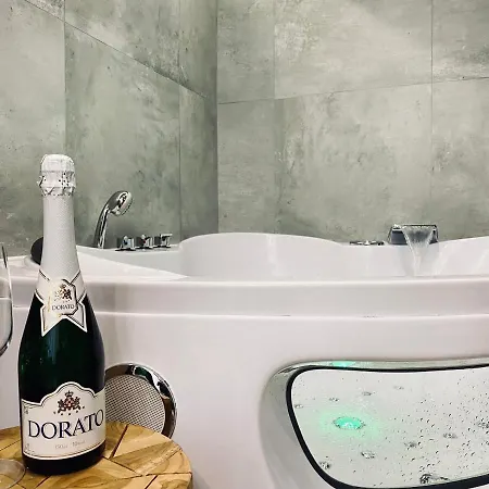 Premium Jacuzzi For Couples, Old Town Krakow