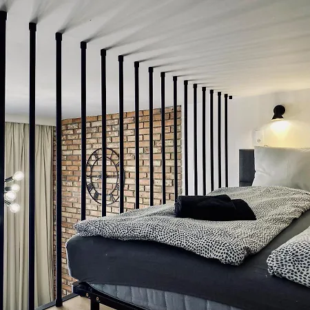 Premium Jacuzzi For Couples, Old Town Lejlighed *