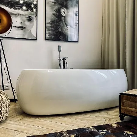 Apartment Premium Jacuzzi For Couples, Old Town