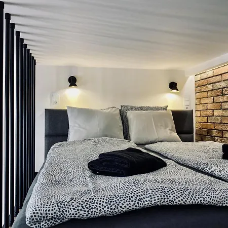 Lejlighed Premium Jacuzzi For Couples, Old Town