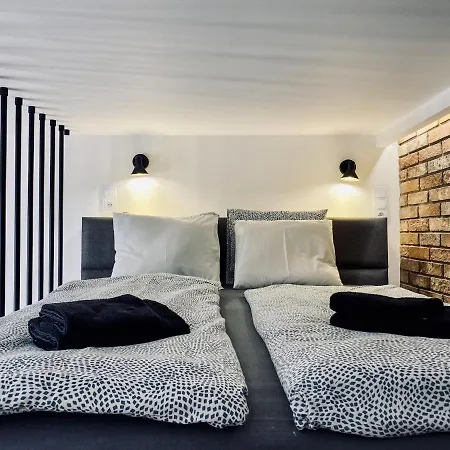 Lejlighed Premium Jacuzzi For Couples, Old Town *
