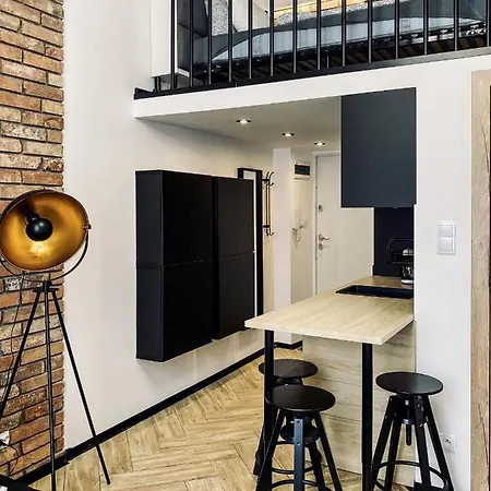 Premium Jacuzzi For Couples, Old Town Apartment